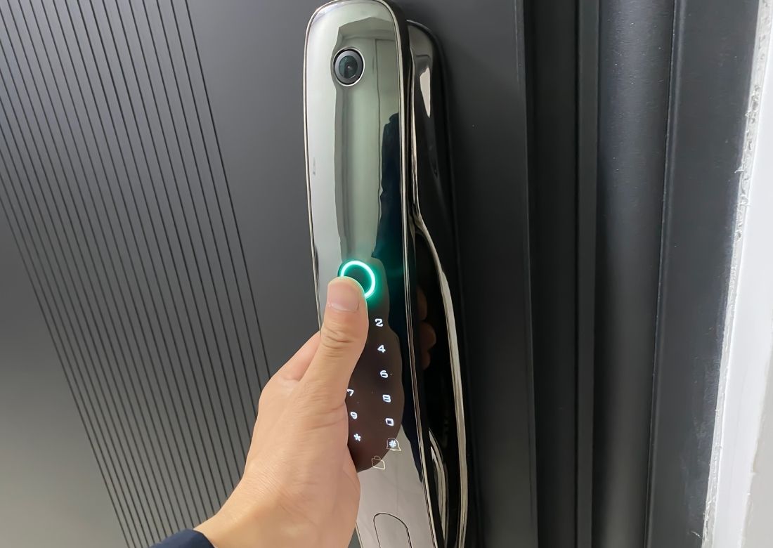 Fingerprint (Biometric) Smart Locks Type of Smart Locks